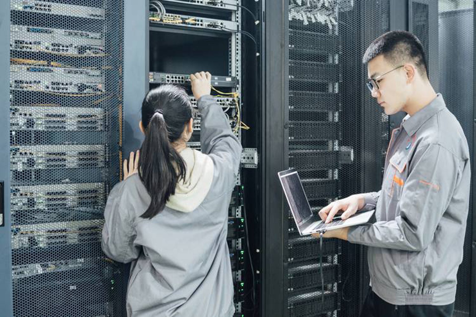 颖采信息技术